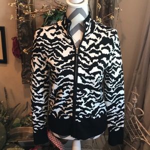 *Jones New York Signature  🦓 Print Zip-Up Sweater